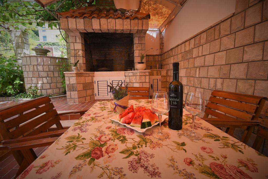 Apartman Taraca Villa Knezevic Herceg Novi Esterno foto